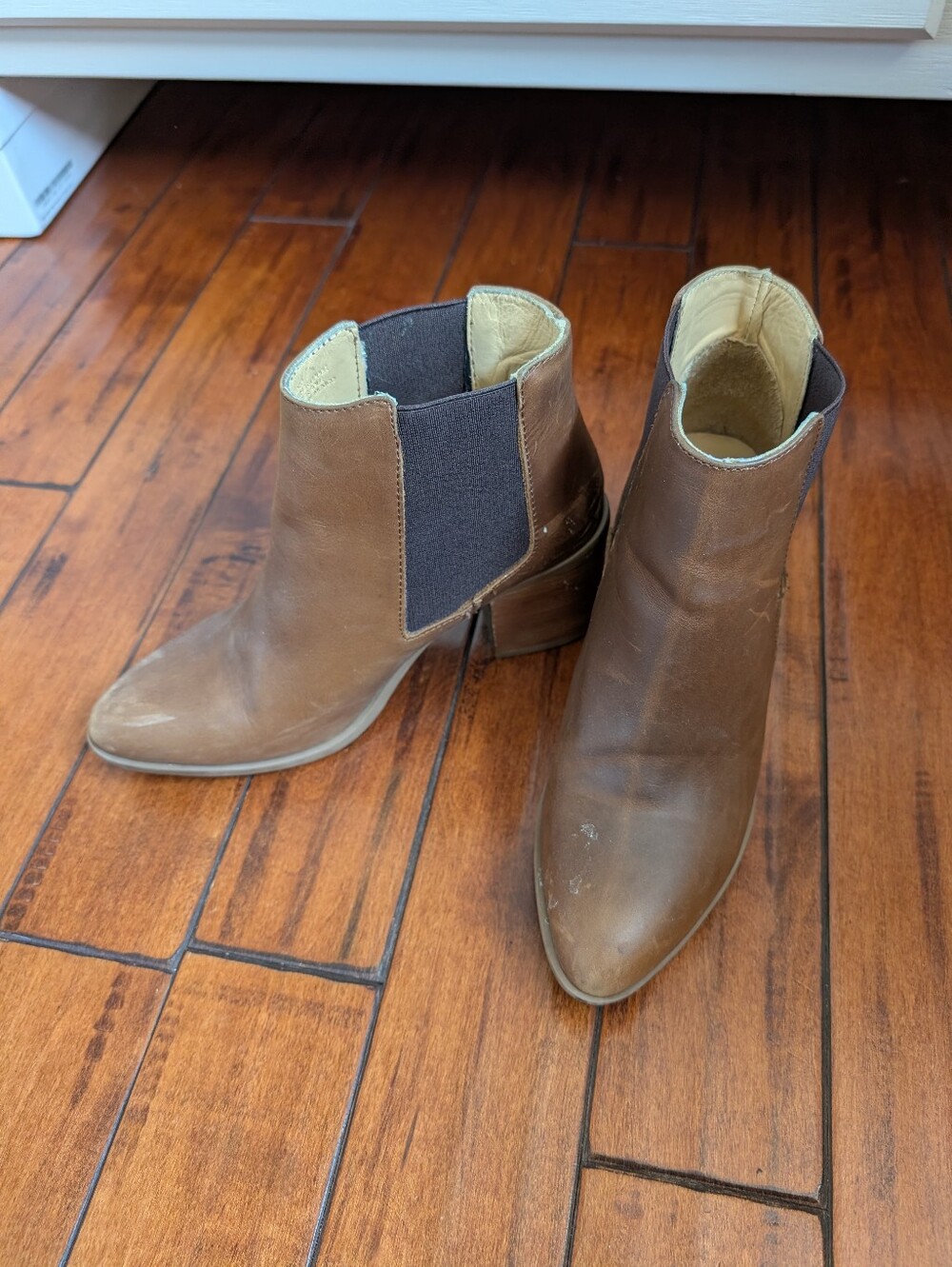 Nisolo Brown Leather Block Heel Booties